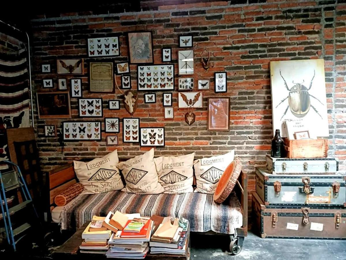 Bed and Breakfast J No.14 Bangkok Esterno foto